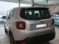 Begagnad Jeep Renegade 131 HK (96 kW) 2021 Grå SUV