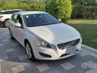 Usata Volvo V60 163 CV (119 kW) 2011 Bianco Station wagon