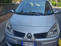 Usata Renault Scénic II 105 CV (77 kW) 2008 Monovolume