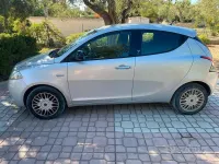 Usata Lancia Ypsilon 69 CV (50 kW) 2017 Grigio Utilitaria