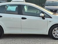 Usata Fiat Punto Street 75 CV (55 kW) 2015 Bianco Utilitaria