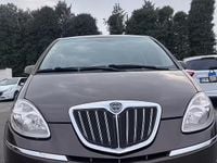 Usata Lancia Musa 95 CV (69 kW) 2010 Marrone Monovolume