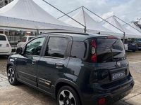 Usado Fiat Panda Cross Cross 69 CV (50 kW) 2025 Verde Utilitario