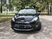 Usata Ford Fiesta 69 CV (50 kW) 2012 Nero Berlina