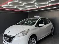 Usata Peugeot 208 Allure 68 CV (50 kW) 2013 Bianco Utilitaria