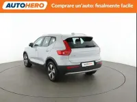 Usata Volvo XC40 Momentum 150 CV (110 kW) 2020 Grigio SUV