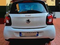 Usata Smart ForFour Passion 71 CV (52 kW) 2015 Bianco Utilitaria