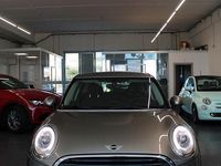 Usata Mini Cooper D Business 116 CV (85 kW) 2018 Beige Utilitaria