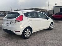 Usata Ford Fiesta Titanium 75 CV (55 kW) 2014 Bianco Utilitaria