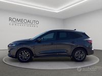 Begagnad Ford Kuga ST-Line 120 HK (88 kW) 2023 Grå SUV