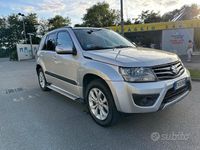 Usata Suzuki Grand Vitara 129 CV (94 kW) 2013 Argento SUV