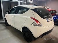 Usata Lancia Ypsilon Gold 69 CV (50 kW) 2014 Bianco Utilitaria