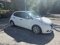 Usata Peugeot 208 Allure 82 CV (60 kW) 2014 Utilitaria