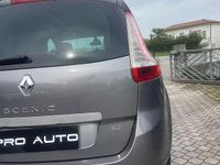 Usata Renault Scénic III XMOD 110 CV (80 kW) 2015 Grigio Monovolume