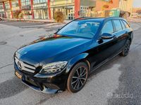 Usata Mercedes C220 194 CV (142 kW) 2019 Nero Station wagon