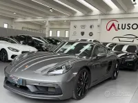 Usata Porsche 718 400 CV (294 kW) 2021 Grigio Coupé