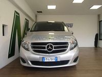 Usata Mercedes V200 136 CV (100 kW) 2018 Argento Monovolume