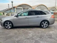 Begagnad Peugeot 308 Allure 131 HK (96 kW) 2019 Grå Kombi