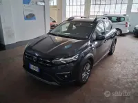 Usata Dacia Sandero Stepway 101 CV (74 kW) 2021 Grigio Utilitaria