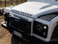 Usata Land Rover Defender 122 CV (89 kW) 2014 Bianco Station wagon
