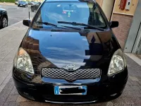 Usata Toyota Yaris 75 CV (55 kW) 2004 Nero Utilitaria