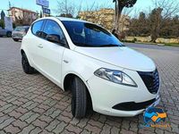 Usata Lancia Ypsilon 80 CV (58 kW) 2015 Bianco Utilitaria