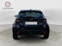 Usata Toyota Yaris Active 92 CV (67 kW) 2025 Nero Utilitaria