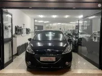 Usata Peugeot 208 Active 68 CV (50 kW) 2014 Nero Utilitaria