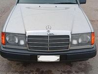 Usata Mercedes E250 1988 Grigio Berlina