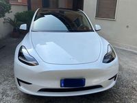 usata Tesla Model Y 430km autonomia Bianco Perlato Autopilot avanzato