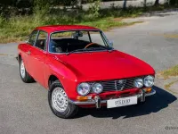 Usata Alfa Romeo 2000 Veloce 131 CV (96 kW) 1973 Rosso Coupé