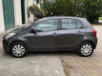 Usata Toyota Yaris 87 CV (63 kW) 2008 Grigio Utilitaria