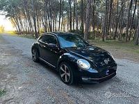 Usata VW Beetle 140 CV (102 kW) 2014 Nero Utilitaria