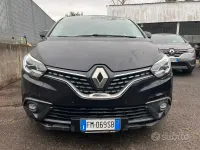 Usata Renault Scénic III Initiale Paris 160 CV (117 kW) 2017 Viola Monovolume