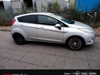 Usata Ford Fiesta 68 CV (50 kW) 2008 Grigio Utilitaria