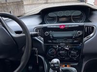 Usata Lancia Ypsilon 95 CV (69 kW) 2015 Nero Utilitaria