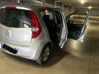 Usata Opel Agila 65 CV (47 kW) 2011 Argento Utilitaria