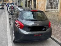 Usata Peugeot 208 2013 Utilitaria