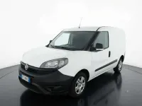 Usata Fiat Doblò Lounge 95 CV (69 kW) 2021 Bianco Monovolume