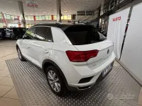Usata VW T-Roc Style 116 CV (85 kW) 2019 Bianco SUV