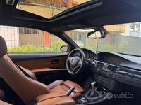 Usata BMW 330 Sport Line 231 CV (169 kW) 2006 Blu Coupé