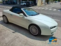 Usata Alfa Romeo Spider 200 CV (147 kW) 2009 Bianco Cabrio