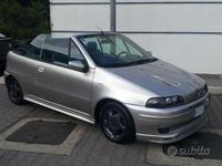 Usado Fiat Punto Cabriolet 86 HP (63 kW) 1999 Cinzento Cabrios