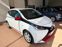 Usata Toyota Aygo 69 CV (50 kW) 2015 Bianco Utilitaria