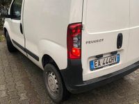 Usata Peugeot Bipper 70 CV (51 kW) 2010 Bianco Monovolume