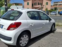 Usata Peugeot 207 73 CV (53 kW) 2013 Bianco Berlina