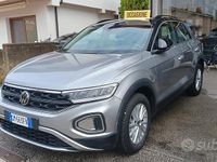 Usata VW T-Roc Life 110 CV (80 kW) 2023 Grigio SUV