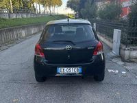 Usata Toyota Yaris Sol 101 CV (74 kW) 2009 Nero Berlina