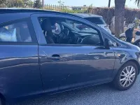 Usata Opel Corsa 80 CV (58 kW) 2009 Bluazzurro Utilitaria