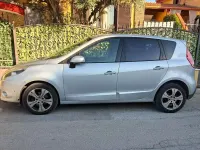 Usata Renault Scénic III Dynamique 110 CV (80 kW) 2012 Argento Monovolume